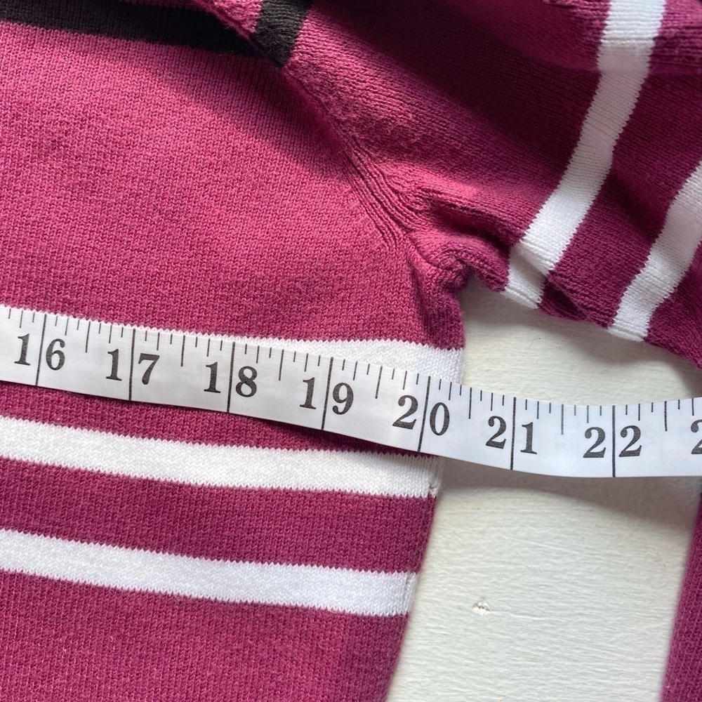 Geoffrey Beene V-Neck Striped Long Sleeve Top - Picture 9 of 11